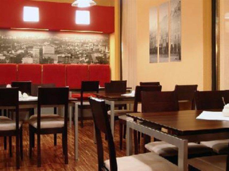 Economy Silesian Hotel Katowice Exterior photo